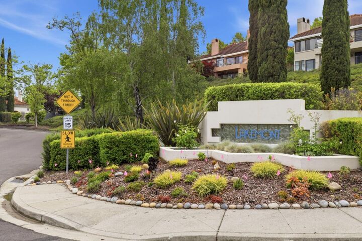 Property Photo:  719 Lakemont Place 3  CA 94582 