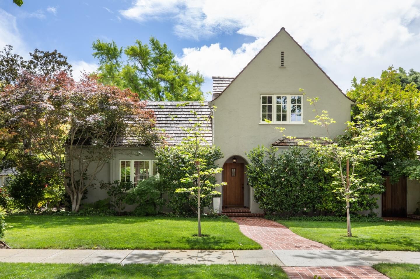 Property Photo:  1880 Fulton Street  CA 94303 