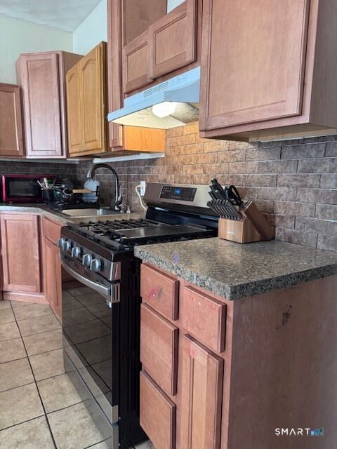 Property Photo:  39 Noble Street  CT 06051 