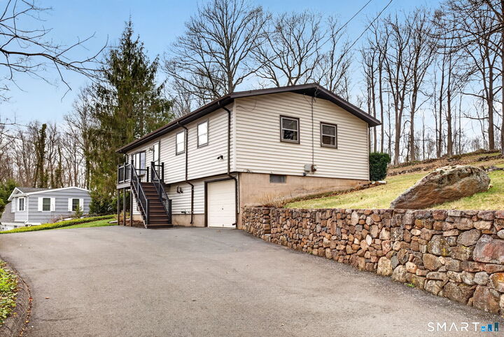 Property Photo:  36 Youngs Apple Orchard Road  CT 06472 