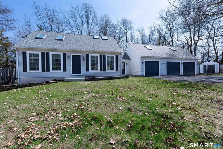 Property Photo:  82 Heather Heights  CT 06450 