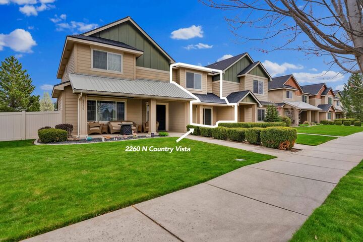 Property Photo:  2260 N Country Vista Blvd  WA 99019 