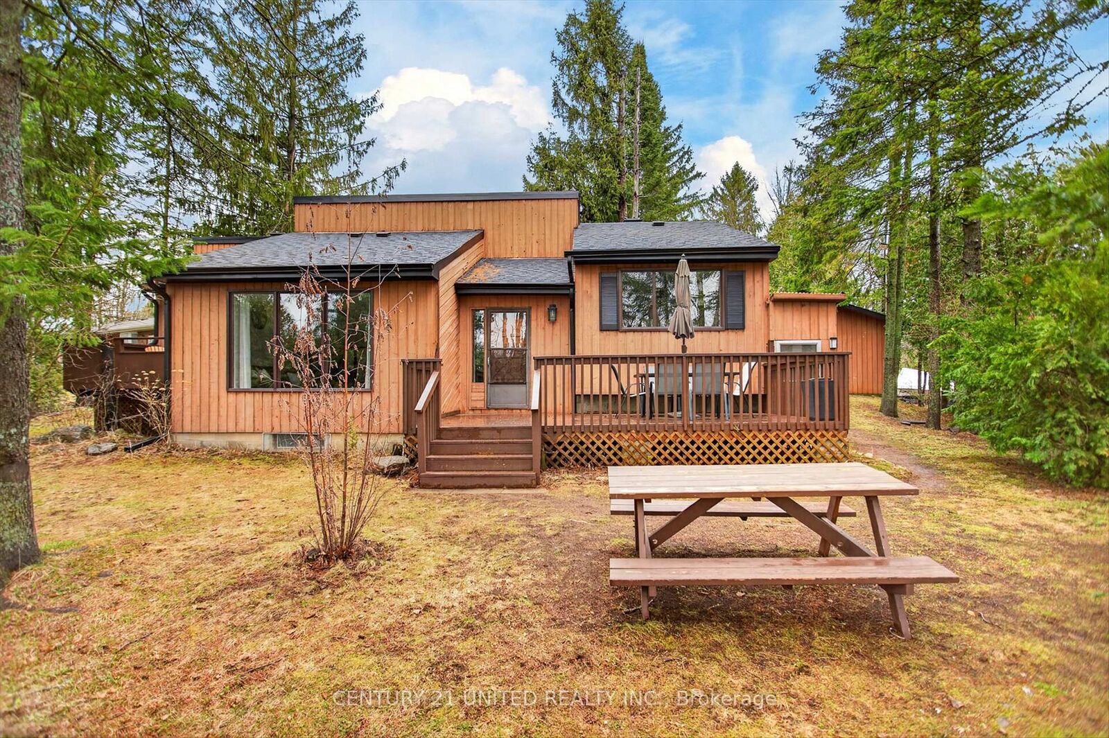 Property Photo: 1732 Traders Trail ON K0L 1T0