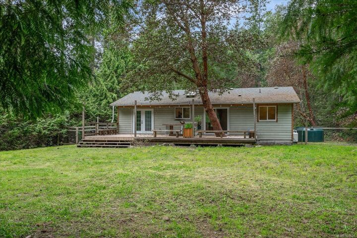 840 Mary Rd — photo 1
