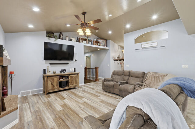 Property Photo: 1341 S 200 E UT 84648