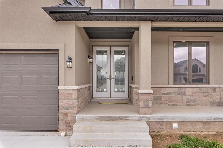 Property Photo: 134 Tuscany Trail ON N7M 0A7