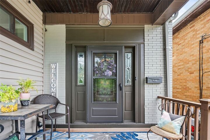 Property Photo:  220 Bronx Ave  PA 15229 