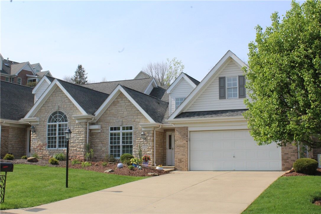Property Photo:  1020 Saddleclub Drive  PA 15317 