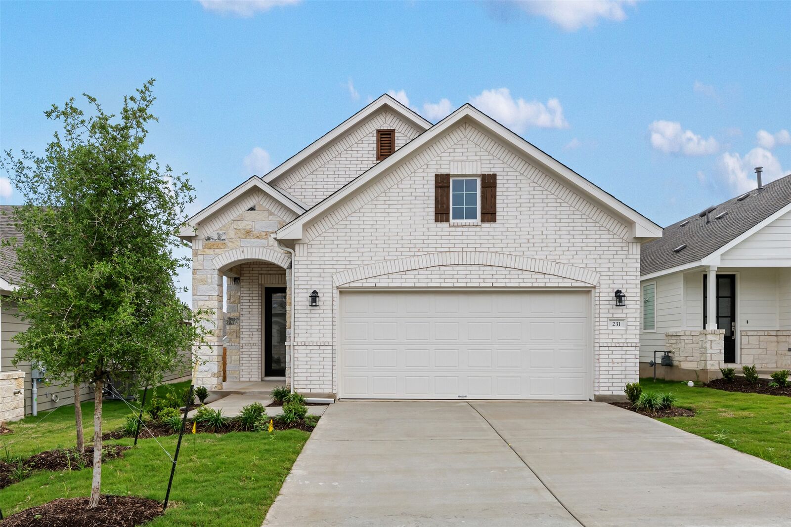 Property Photo:  231 Ranier Way  TX 78620 