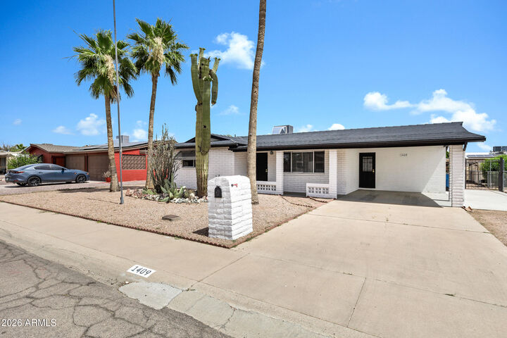 Property Photo:  1409 S Ocotillo Drive  AZ 85120 