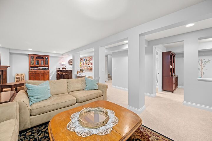 3300 157A Street 11 — photo 1