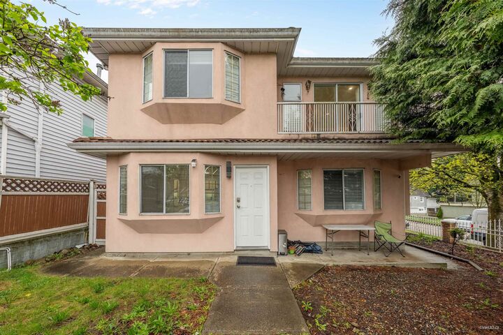 Property Photo: 707 E 63rd Avenue BC V5X 2K6