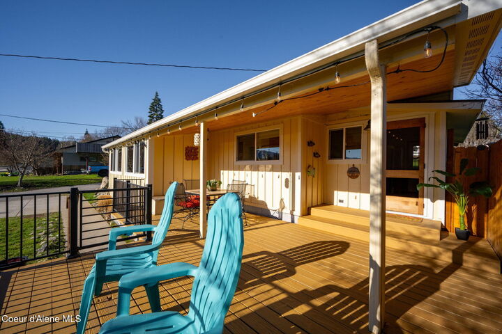 Property Photo:  16587 E 6th St  ID 83803 