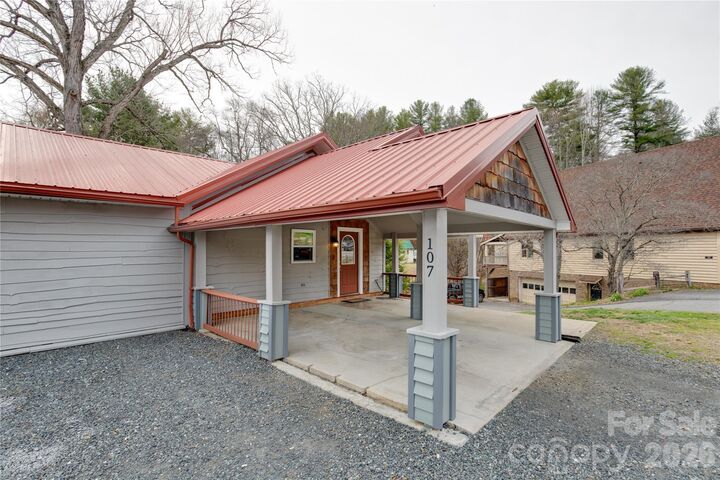 Property Photo:  107 Shepard Way  NC 28714 