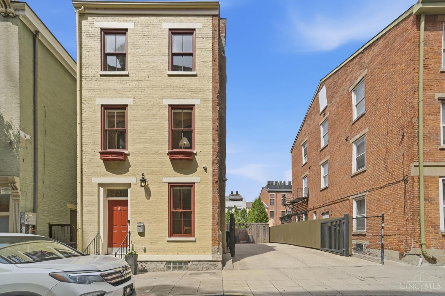 Property Photo:  426 E Twelfth Street  OH 45202 