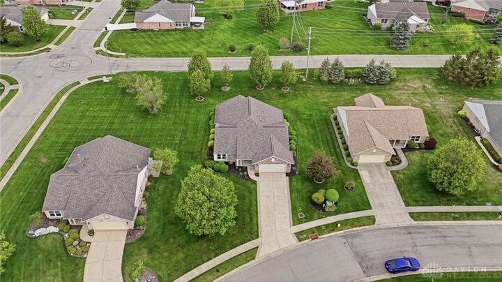 Property Photo:  1811 Hambletonian Court  OH 45342 