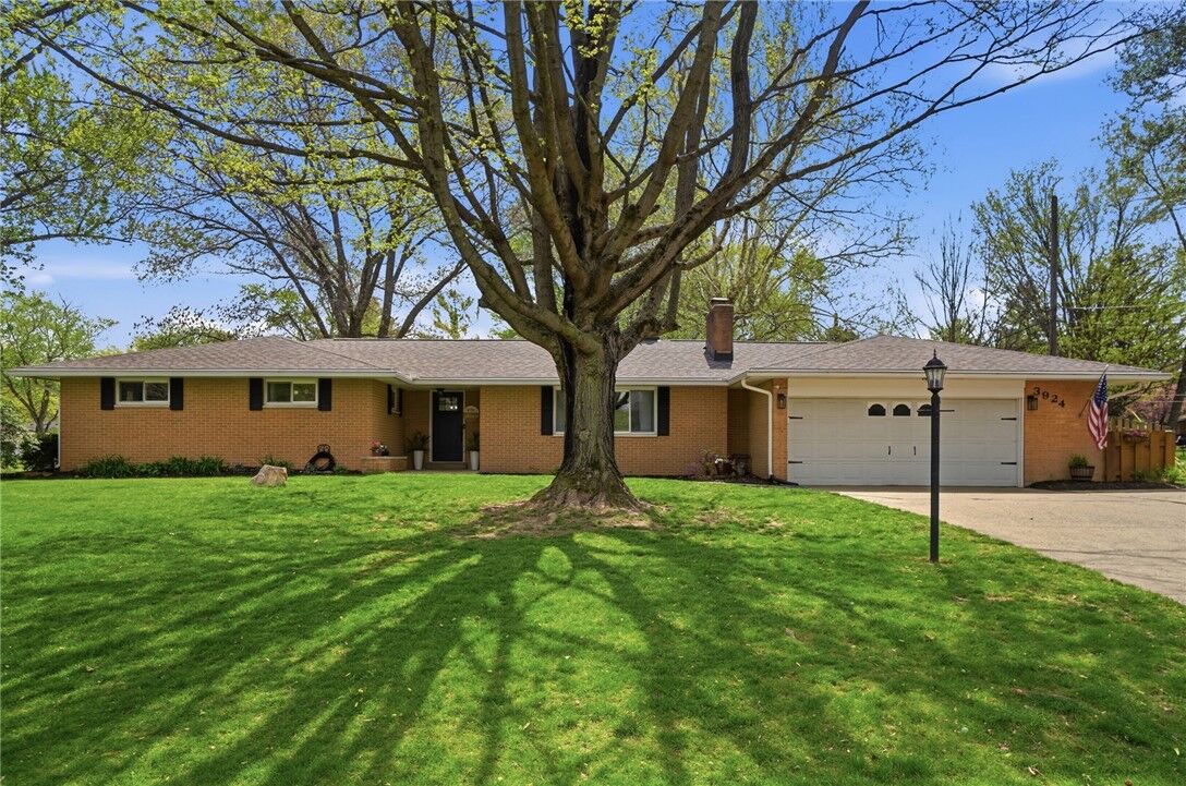 Property Photo:  3924 Rexford Road  OH 45430 