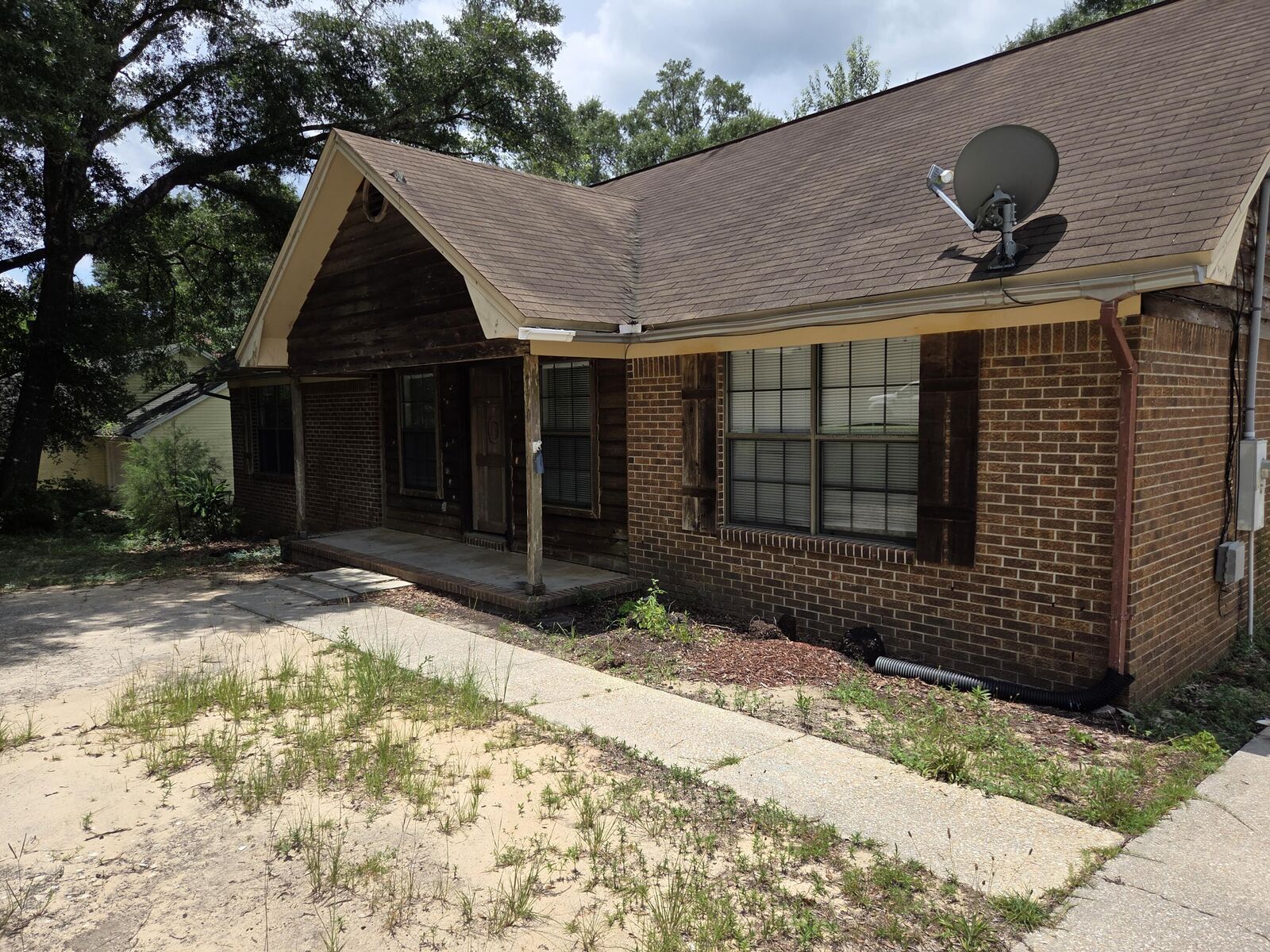 Property Photo: 170 Ridge Lake Road FL 32536