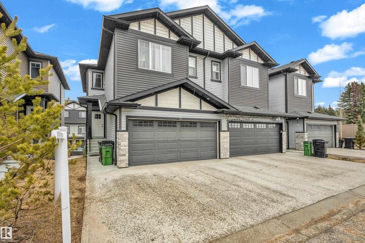 Property Photo: 1703 16 Avenue NW 32 AB T6T 2C3
