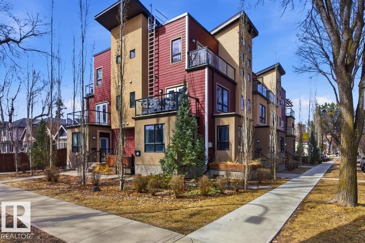Property Photo:  10806 83 Avenue NW  AB T6E 2E7 