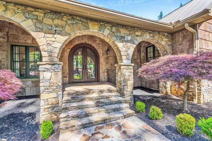Property Photo:  301 Augusta Way  SC 29685 