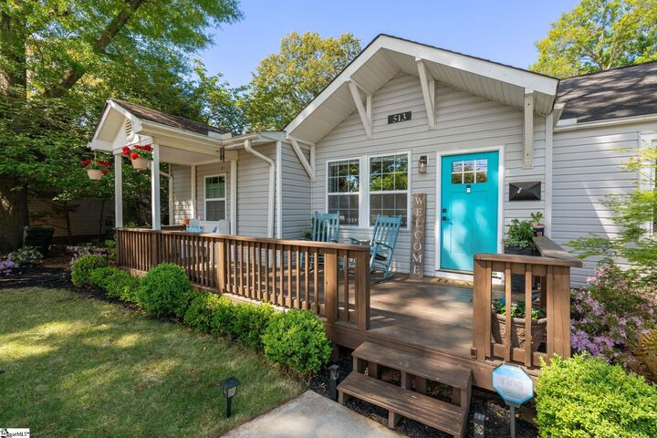 Property Photo:  513 Summit Drive  SC 29609 