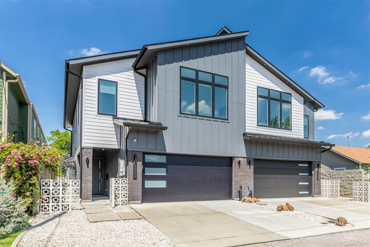 Property Photo:  930 Judiway Street A/B  TX 77018 