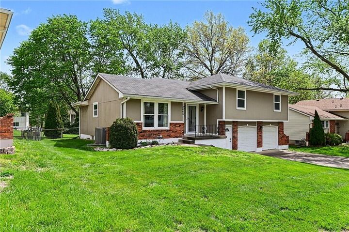 Property Photo:  8005 N Harrison Street  MO 64118 