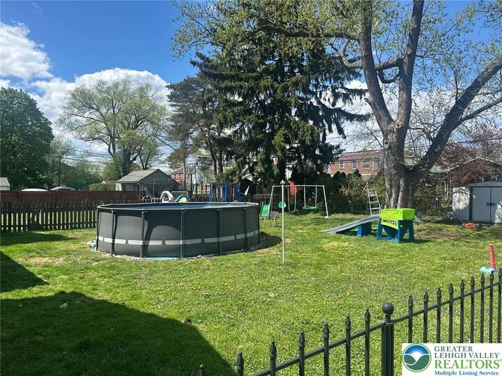 Property Photo:  1929 E Pennsylvania Street  PA 18109 