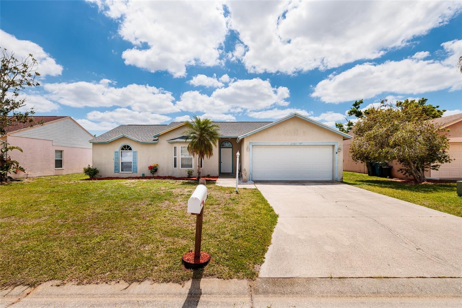 Property Photo:  6201 61st Court E  FL 34221 