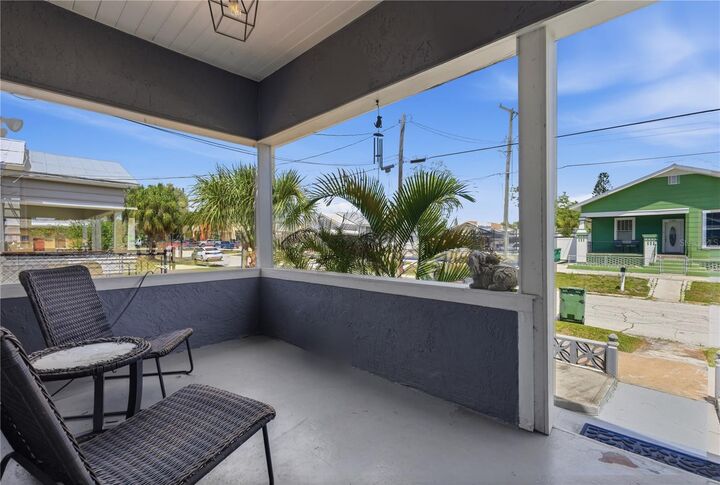 Property Photo: 2318 W Cordelia Street FL 33607