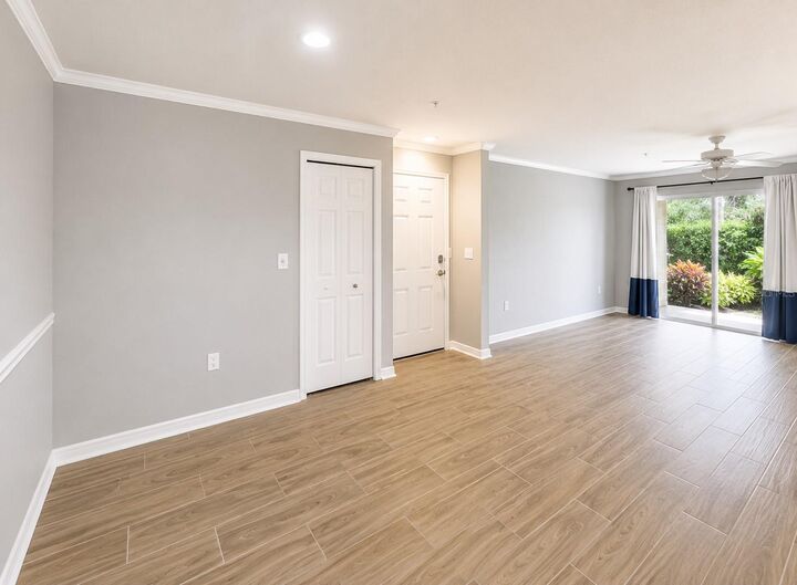 Property Photo:  18108 Peregines Perch Place 7109  FL 33558 