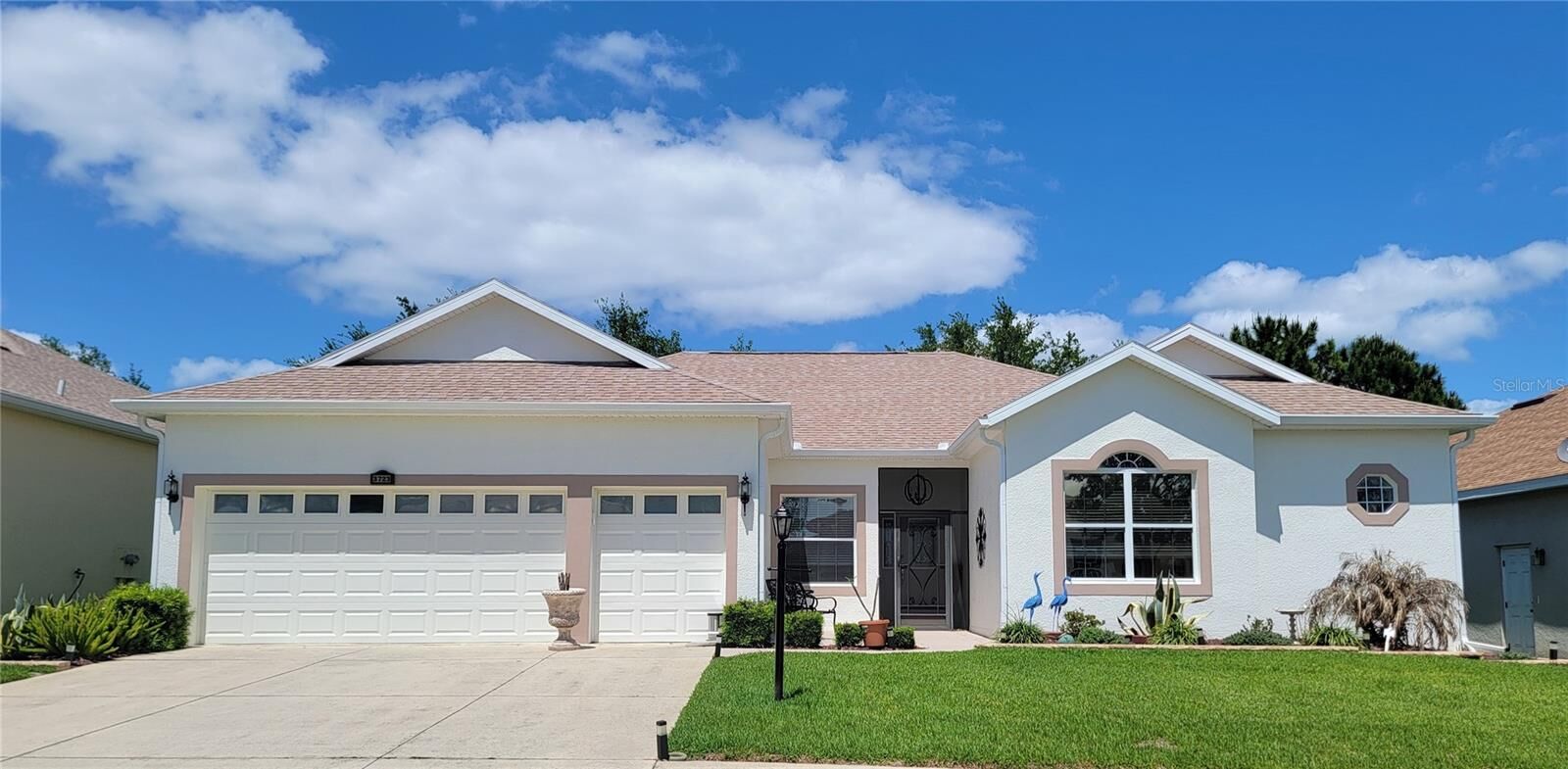 Property Photo:  3723 Mulberry Grove Loop  FL 34748 