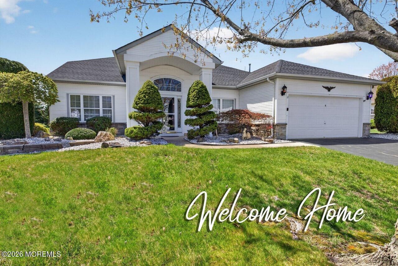 Property Photo:  11 Tuscana Court  NJ 08759 