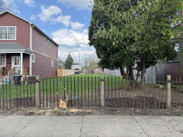 Property Photo:  1727 Dodge Avenue  IL 60201 