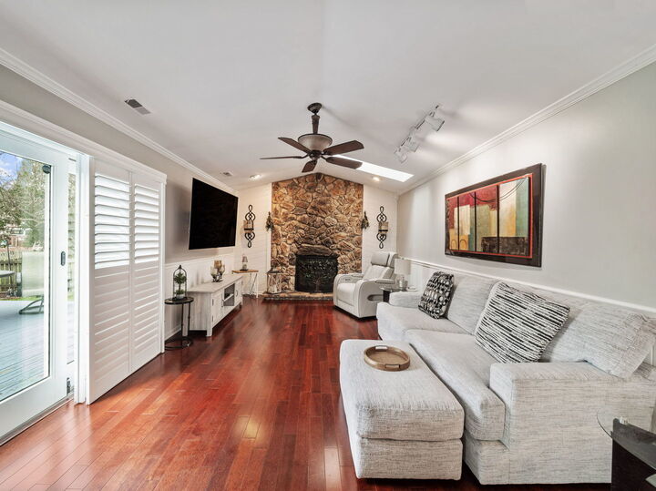 Property Photo:  760 Thunderbird Trail  IL 60188 