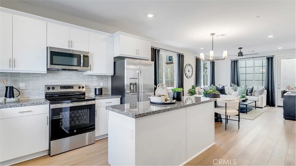 Property Photo:  1277 Galaxy Way  CA 92376 