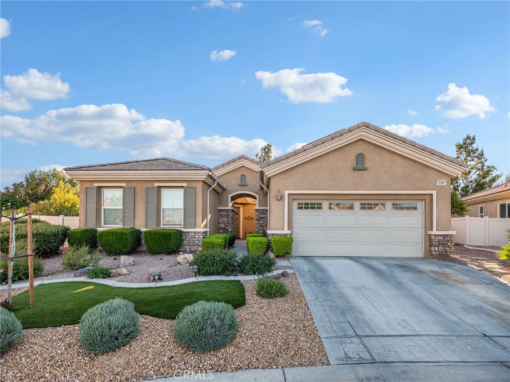 Property Photo:  10598 Archerwill Rd  CA 92308 