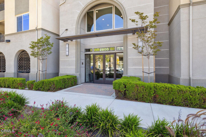 Property Photo:  2800 Wagon Wheel Road 304  CA 93036 