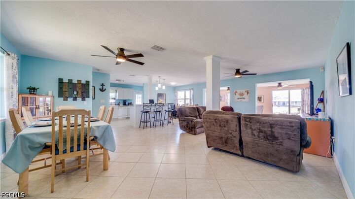 Property Photo:  859 Conreid Drive NE  FL 33952 