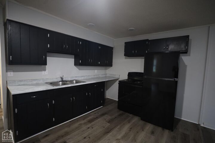 Property Photo:  717 Ellis Ave  AR 72472 