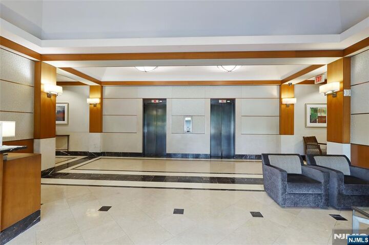 Property Photo: 6 Horizon 2106 NJ 07024