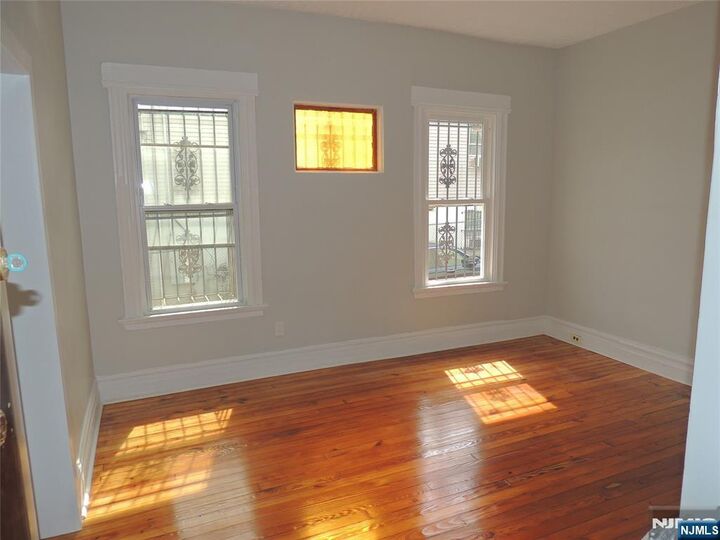 Property Photo:  54 5th Street 1  NJ 07107 