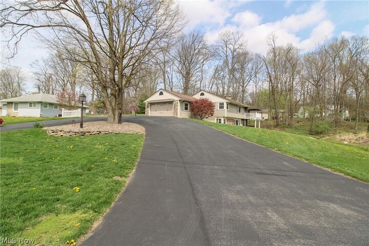 Property Photo:  324 Neff Drive  OH 44406 