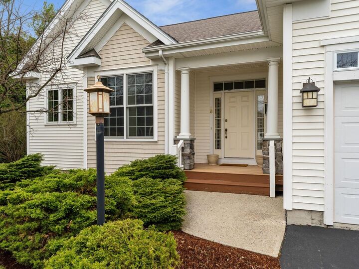 Property Photo:  15 Upswept Lane  VT 05403 