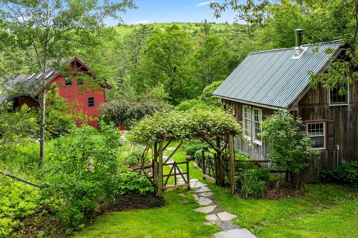 Property Photo:  1355 Podunk Road  VT 05055 