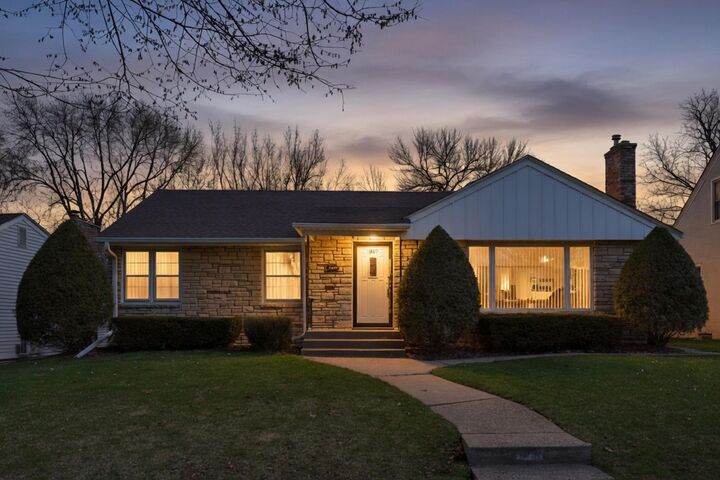 Property Photo:  1887 Bohland Avenue  MN 55116 