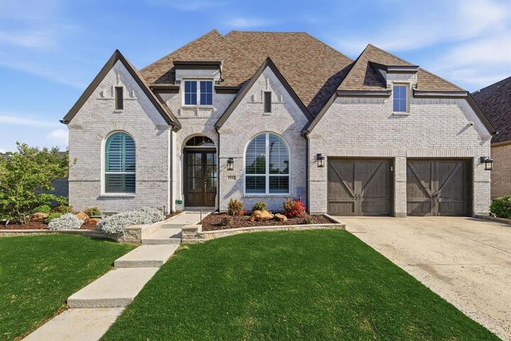 Property Photo:  2112 Strolling Way  TX 76226 