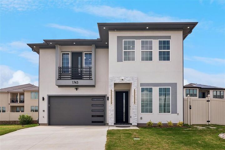 Property Photo:  1743 Jabir Street  TX 75061 