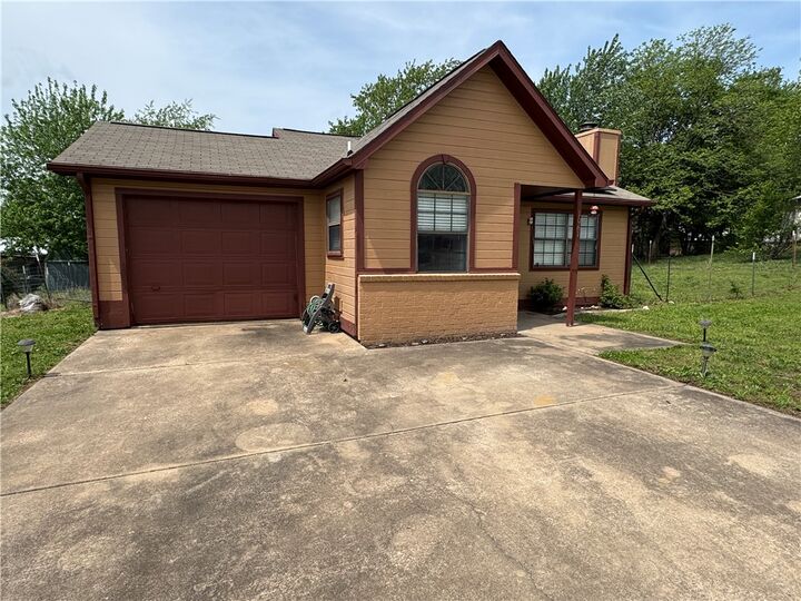 Property Photo:  1061 Massey Street  AR 72722 